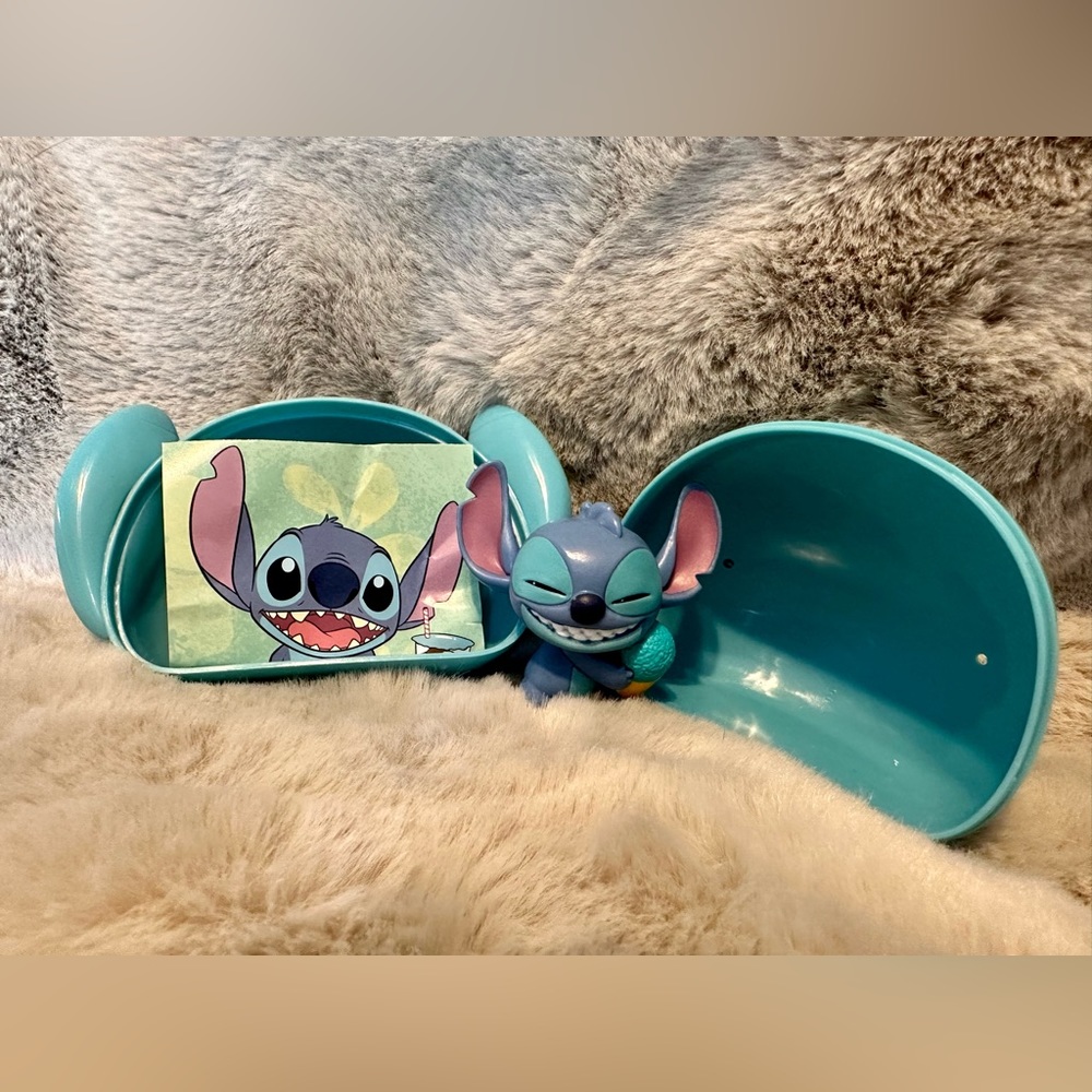 Disney Stitch Feed Me Series SnoCone Stitch.